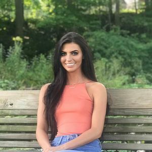 Meet your Posher, Alyssa